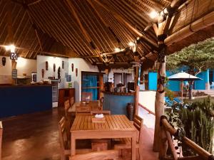 Restaurace v ubytování Blue Monkey Retreat Areguling Lombok