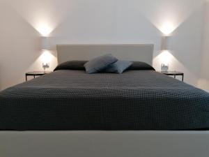 A bed or beds in a room at Chiaralice