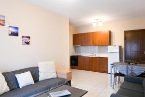 Cuina o zona de cuina de Papi's Free Parking Apartments 2 - 2 Bedroom