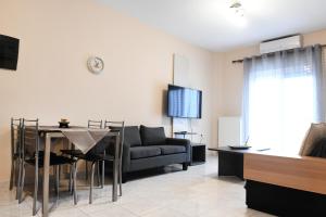Gallery image of Papi's Free Parking Apartments 2 - 2 Bedroom in Alexandroupoli