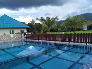 Bazén v ubytování DVilla Guesthouse Langkawi nebo v jeho okolí