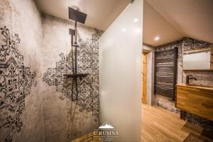 Kúpeľňa v ubytovaní Apartamenty u Rusina
