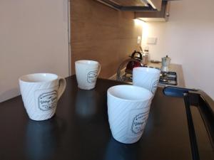Zestaw do parzenia kawy i herbaty w obiekcie Fabretti House - Centro storico