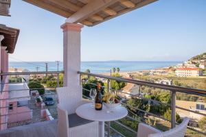 Gallery image of Moros Apartments in Agios Stefanos