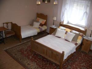 Photo de la galerie de l'établissement Pałac Dąbrowica, à Dąbrowica