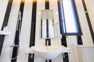 Baðherbergi á 東立方旅宿-East Cube B&B