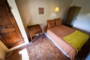 la bastide de l'adrech客房内的一张或多张床位