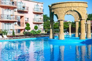 Der Swimmingpool an oder in der Nähe von Alean Family Resort & SPA Riviera 4* Ultra All Inclusive