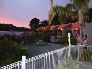 Foto dalla galleria di Harbour View Motel a Coromandel