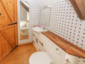 Koupelna v ubytování Primose Cottage