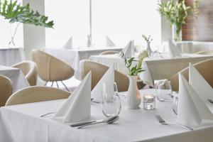 Reštaurácia alebo iné gastronomické zariadenie v ubytovaní Hotel Diva SPA