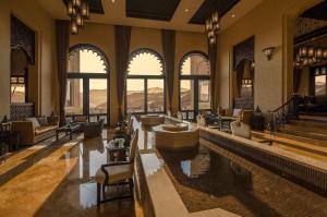 Restoran atau tempat lain untuk makan di Anantara Qasr al Sarab Desert Resort