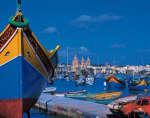 Фотография из галереи Penthouse in Marsaxlokk with panoramic views: 3 bedrooms, 2 baths в Марсашлокке