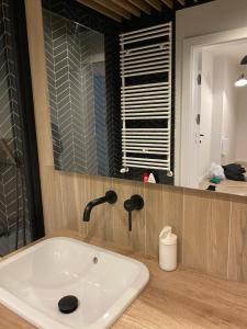 Kúpeľňa v ubytovaní ONE Apartamenty Gąsiorowskich 4