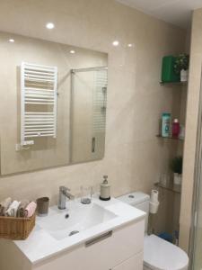 Ein Badezimmer in der Unterkunft Apto. Jesuitas