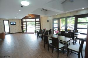 Restaurace v ubytování JAM Hotel Kota Warisan Sepang @ ERL Salak Tinggi, KLIA 1-2 & F1