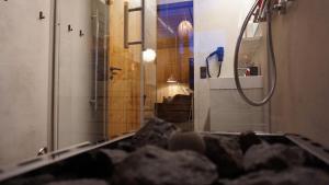 A bathroom at ARLBERGhome Komfort-Apartments & Privat-Sauna