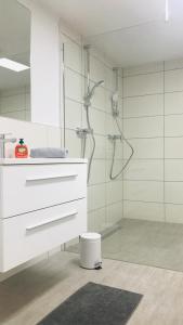Bagno di Lake View Apartments