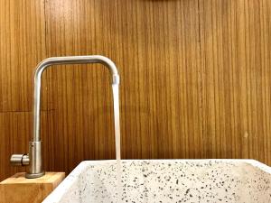 Ein Badezimmer in der Unterkunft Boundary Hostel and Cafe