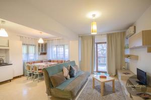 Η κουζίνα ή μικρή κουζίνα στο Homestay
