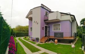 Budova, kde se bed and breakfast nachází