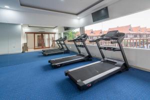 Fitness centrum a/nebo fitness zařízení v ubytování The Salila Beach Resort