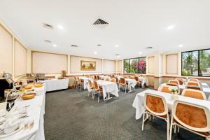 Restoran atau tempat lain untuk makan di WM Bankstown