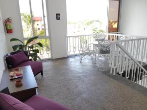 Galeriebild der Unterkunft Casa Estela Boutique Hotel & Cafe in Calapan