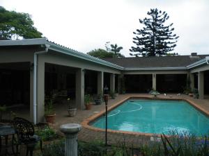 
The swimming pool at or close to Brackens Guest House
