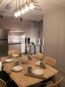 Η κουζίνα ή μικρή κουζίνα στο NETFLIX-Pinnacle PJ, Fantastic City View, 1-6 Guests Designed Duplex Home by Flexihome-MY