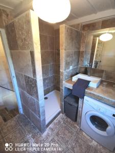 Foto dalla galleria di Charmante maison en Provence a Fontvieille