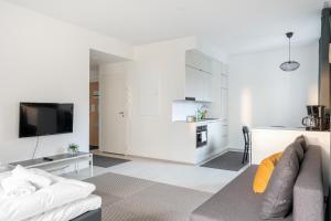 Η κουζίνα ή μικρή κουζίνα στο Hiisi Homes Vantaa Kaivoksela