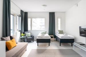 Μια τηλεόραση ή/και κέντρο ψυχαγωγίας στο Hiisi Homes Vantaa Kaivoksela