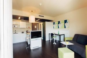 Nhà bếp/bếp nhỏ tại harry's home Linz-Urfahr hotel & apartments