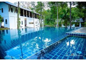 Piscina a Serendib Signature Resort o a prop