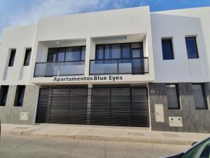 Kép APARTAMENTOS BLUE EYES szállásáról Castillo del Romeralban a galériában