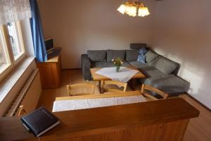Posezení v ubytování Ferienwohnung im Haus Maria