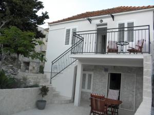 Balkón nebo terasa v ubytování Apartmani Adam
