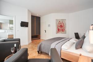 TV a/nebo společenská místnost v ubytování Hotel Goldener Engel