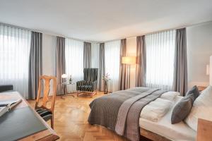 Postel nebo postele na pokoji v ubytování Hotel Goldener Engel