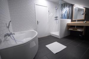 Bilik mandi di Hôtel Bastide