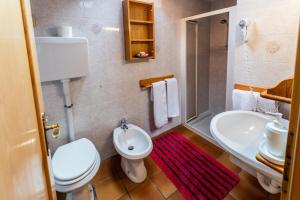 Koupelna v ubytování Casa dal Ri'