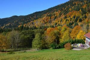 Fotografie z fotogalerie ubytování gîte de la cheneau v destinaci Rochesson
