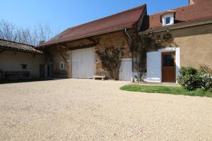 Photo de la galerie de l'établissement Hamac et potager Gîte et chambre d'hôtes, à La Chapelle-de-Bragny