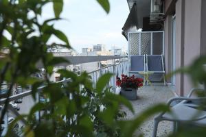 A balcony or terrace at Leoforos 28is Oktovriou