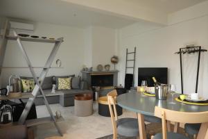 A television and/or entertainment centre at Leoforos 28is Oktovriou