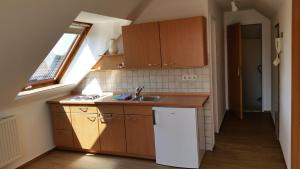 Küche/Küchenzeile in der Unterkunft Gästehaus Sophie Randa