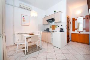 Kuchyň nebo kuchyňský kout v ubytování Apartments Anamarija