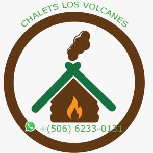 un símbolo de fuego en un círculo con las palabras palos los volcanes en Hotel Chalets Los Volcanes, en Alajuela