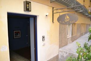 Gallery image of La Via del Porto Charme Rooms in Agropoli